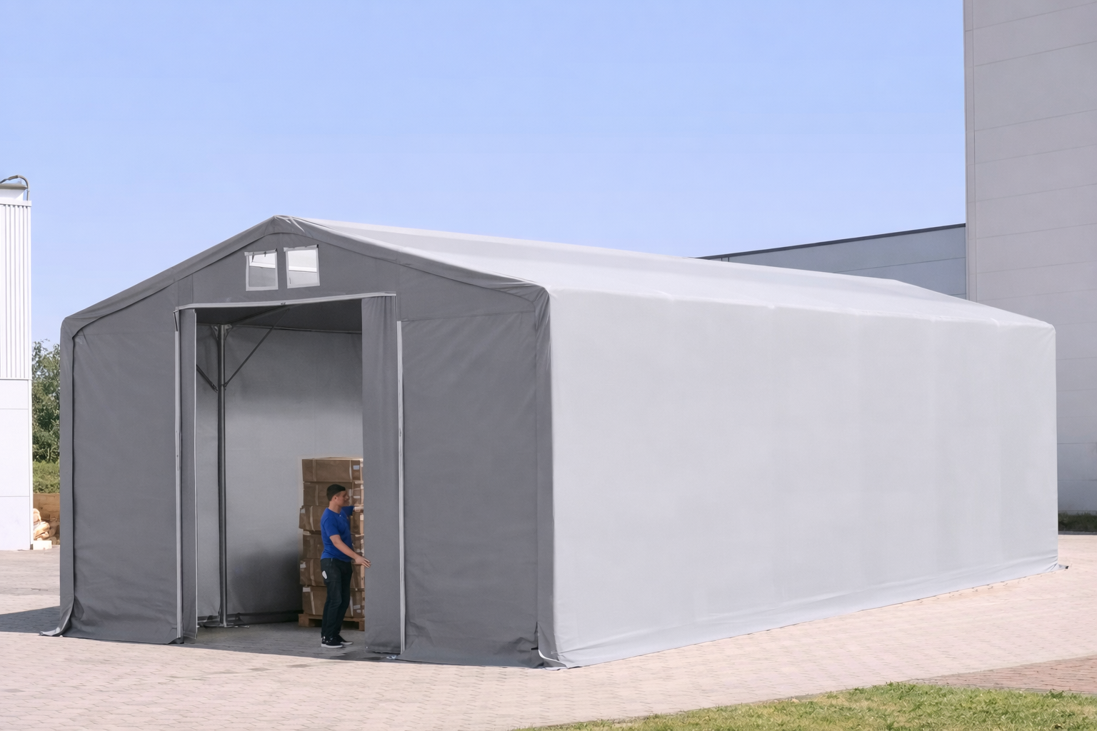 Šatorska hala Outlander 6x12m, PVC cerada, siva, bočna visina 3,6m, klizna vrata